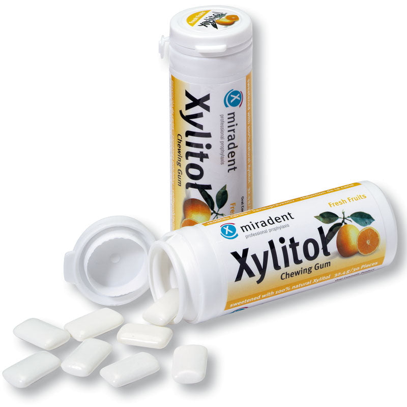 Miradent Xylitol Chewing Gum cuidado dental chicle 30 piezas lata fruta fresca