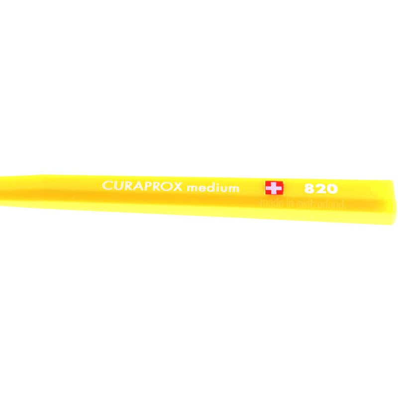 Curaprox CS 820 Zahnbürste medium